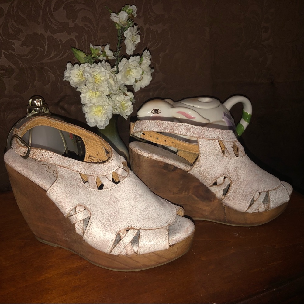 VERY VOLATILE LA Wedge Wooden Heel Sandal shoes